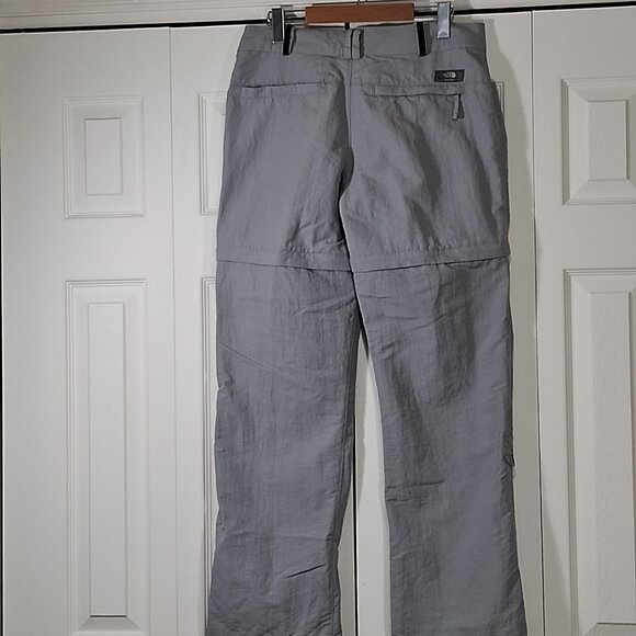 New The North Face convertible hiking pants - Picture 3 of 16